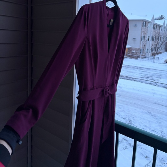 🆕 Taylor Burgundy Belted Long Sleeve V-Neck Fit & Flare Dress Size 8 Midi Hi-Low - Picture 12 of 16